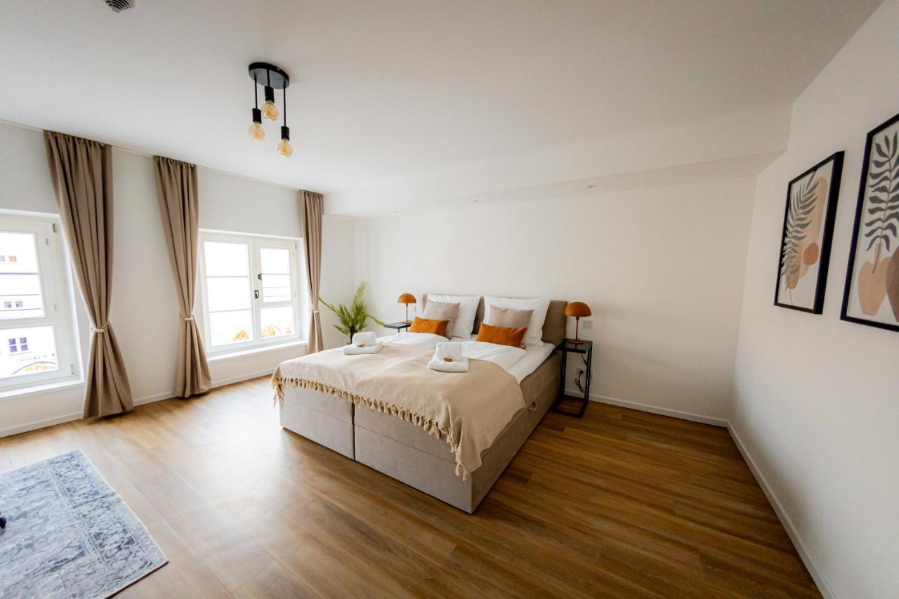 Highlight Am Stadtplatz Muehldorf - C4S Come4Stay - 2 Zimmer Wohnung I Bis Zu 5 Gaeste Экстерьер фото