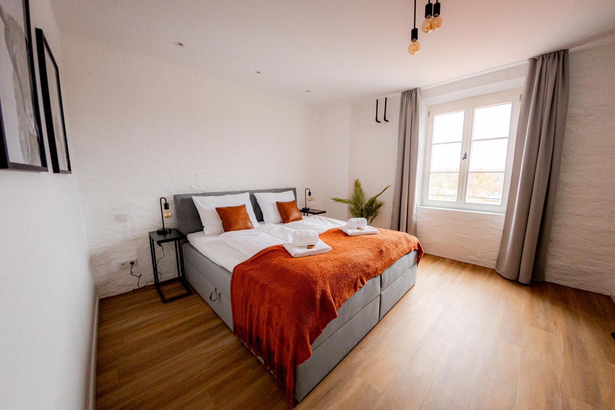Highlight Am Stadtplatz Muehldorf - C4S Come4Stay - 2 Zimmer Wohnung I Bis Zu 5 Gaeste Экстерьер фото