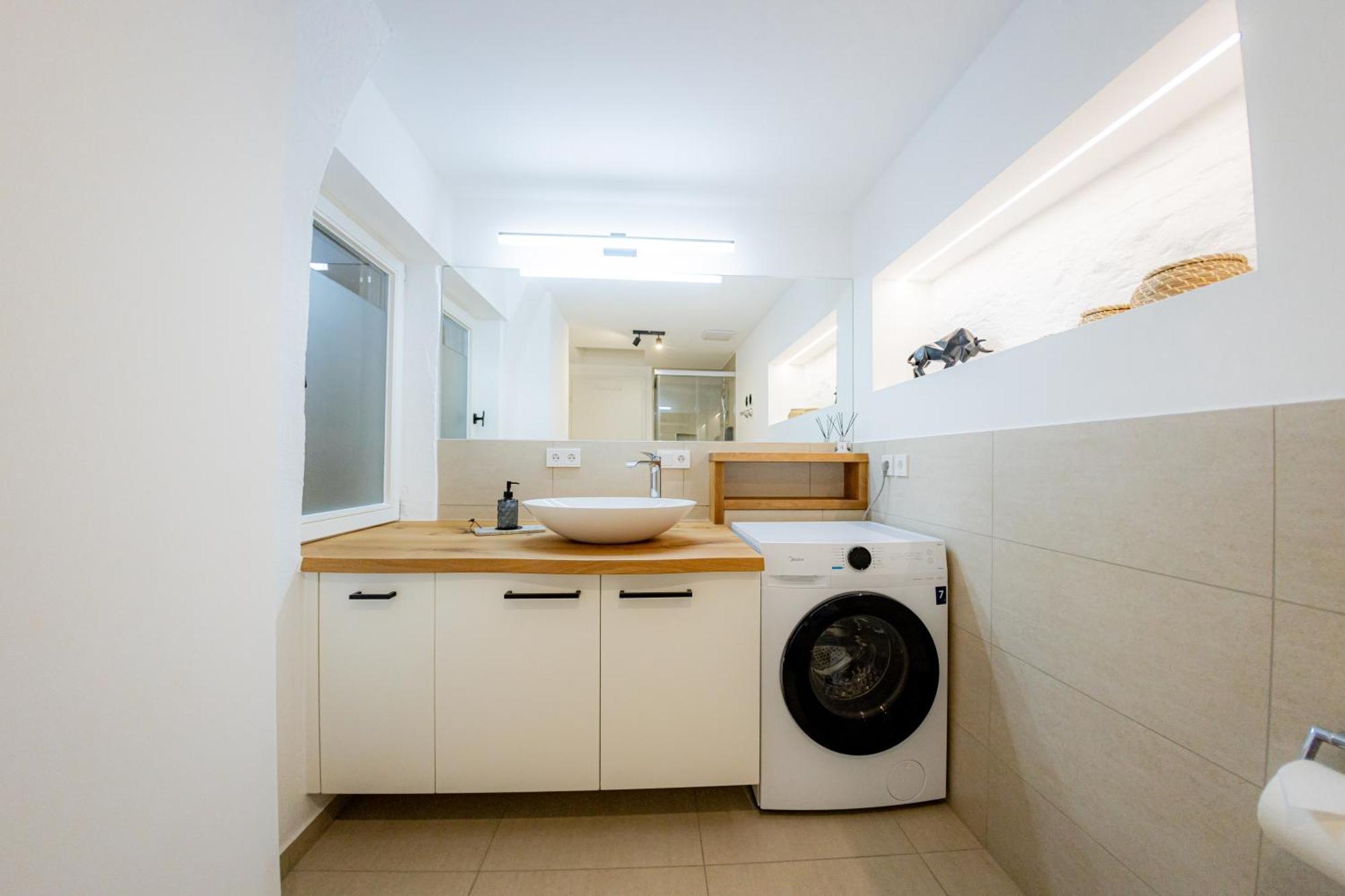 Highlight Am Stadtplatz Muehldorf - C4S Come4Stay - 2 Zimmer Wohnung I Bis Zu 5 Gaeste Номер фото
